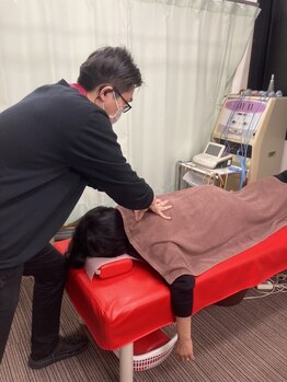 よつば鍼灸整骨院 神辺院/施術風景5