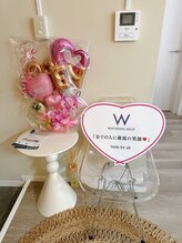 ホワイトニングショップ 阪急伊丹店/伊丹店☆店内