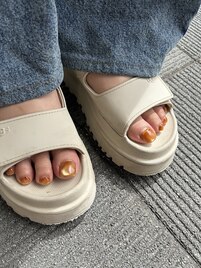 フットワンカラー