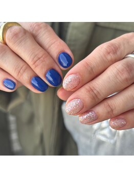 モモネイルズ(Momo Nails)/アシメネイル