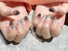 ヒールネイル(heal nail)/black×silver×カラフルstone.