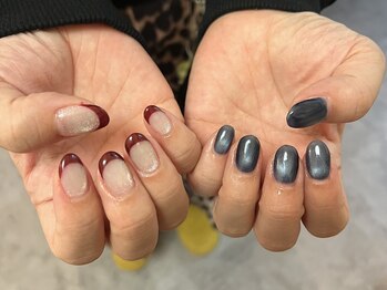 サクノネイル(SAKUNONAIL)/ボルドーフレンチブルーネイル