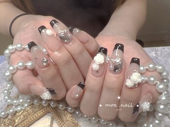 モアネイル 新宿/フレンチネイル