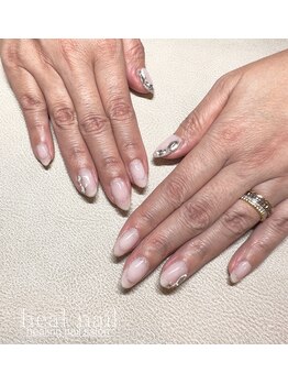 ヒールネイル(heal nail)/くすみwhite nail.