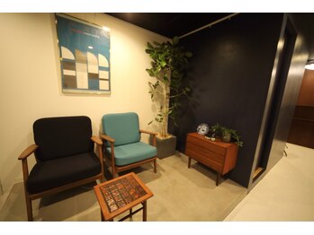 ニヒロ 学芸大店(nihilo)/アートのあるウェイティング