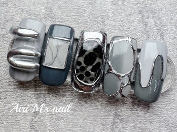 エムズ ネイル アンド アイ(M’s nail & eye)/