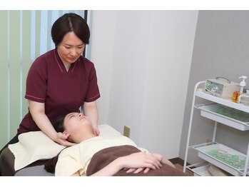 【肩こり・腰痛改善】深層筋整体　深もみサロン柚花/首のゆがみチェック