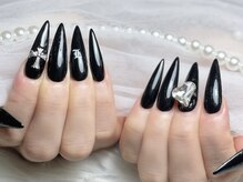 サリーネイルラボ(Sully Nail Lab)/黒ネイル・シンプル感