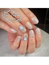 ジュジュ(Juju)/雪の結晶ネイル　ブローチネイル