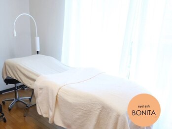 ボニータ(BONITA)の写真/【歴19年の老舗実力派サロン】丁寧な施術をお求めの方必見★瞼のもたつき、まつげの細さなどのお悩みにも◎
