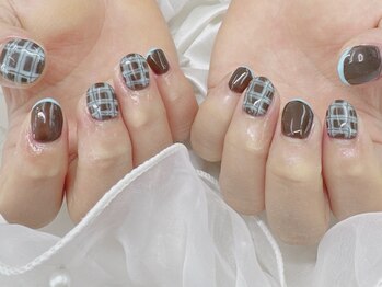 ハニービービー(Honey Bee Bee)/ブラウンチェックネイル