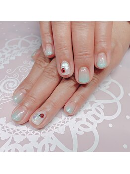 リマ(Lima)/爽やかグラデーションネイル