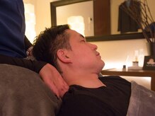 キリンの昼寝