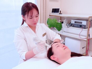 サラシック(salachic)の写真/【今までにないスピード】衝撃の結果に◎ヘッドスパを超えた「アメリカ発」育毛促進トリートメントが新登場