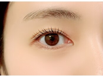 LILY'S LASH まつげパーマ/マツエク/アイブロウの写真/【岡山/北区】お客様の目元に合わせたデザインをご提案♪自まつ毛を大切にした施術とカウンセリング◎