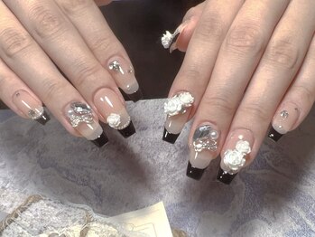 モアネイル 新宿/