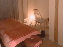 アロマサロンものさしの雰囲気（完全個室、プライベートな空間で心身のリラックスタイムをどうぞ）