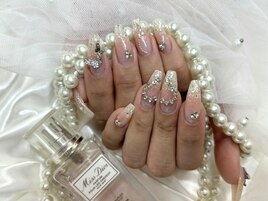 【Miyu】ワンホンチークネイル