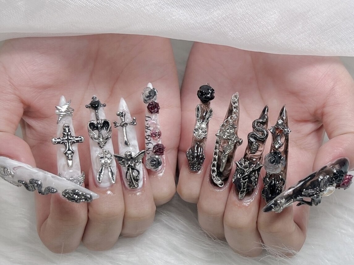 なお　スーパーロングネイル ハンド/ラメ/アニマル柄/キラキラ/個性派 - ˙˚ʚ ym ɞ˚˙のネイル