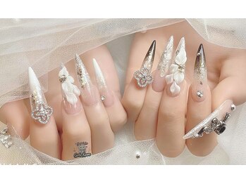 ゴテかわ(GOTE KAWA)/3Dネイル、グラデーション