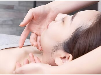 ヘッドスパ専門店-SPA-雲と楽/オシャレでオススメ店