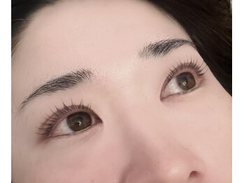 ヴィヴ コレビ(VIV COREBI)の写真/大人女性の品格UP！マスカラパーマ＆毛穴ケアで、忙しい毎日を時短ビューティに◎