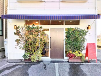 ルカ ヘアーアンドアイ(Luca)/お店の前に駐車場あり