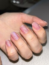 ビューティトリップ(Beauty TRIP)/可愛いさ色気も溢れるワンカラー