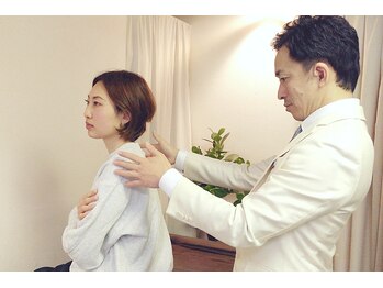 スタジオシュカ鍼灸治療院/姿勢調整(妊活・鍼灸/美容鍼)