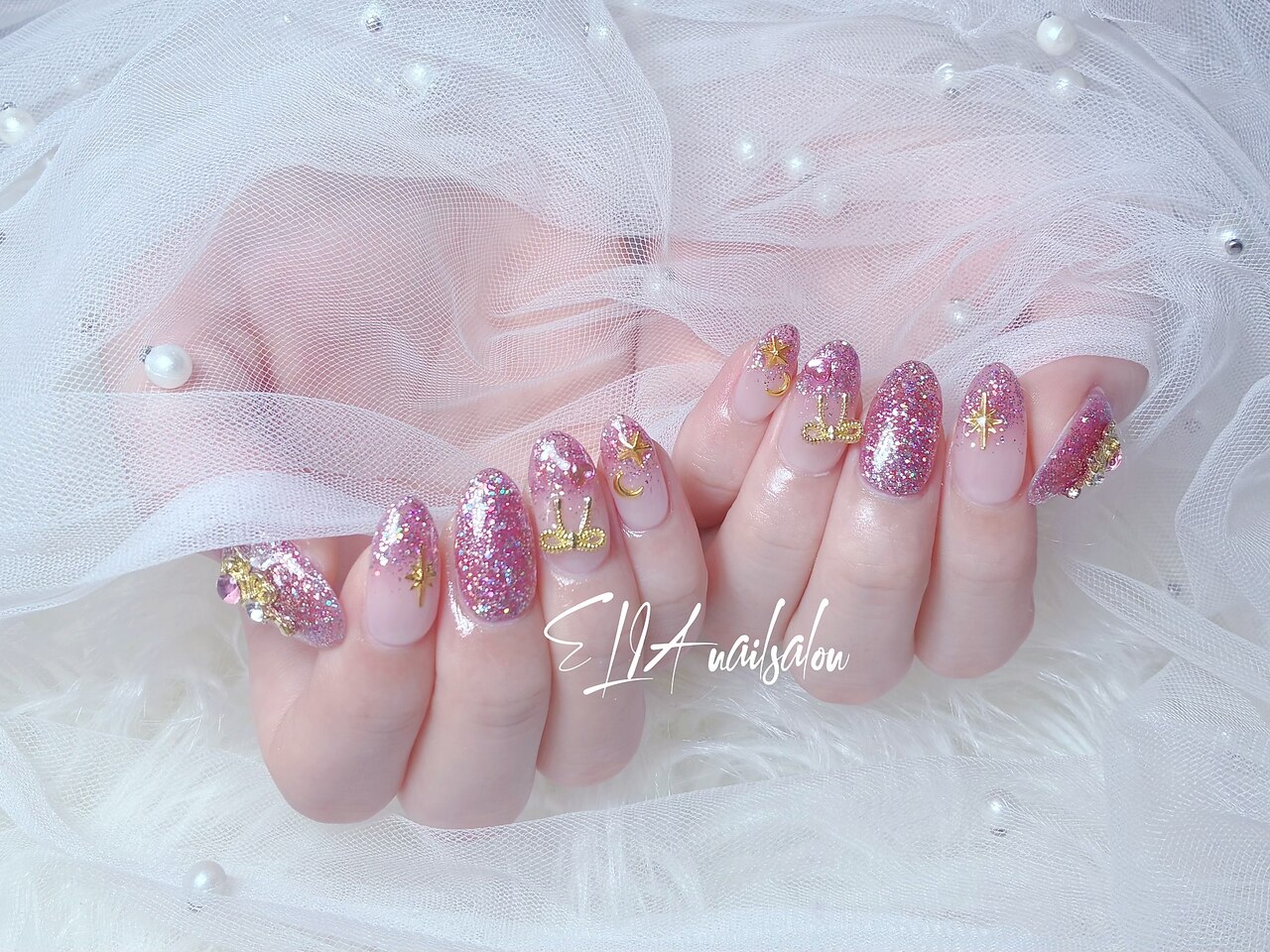 2026年冬トレンド】ラメグラデーションのネイルデザイン集｜人気順