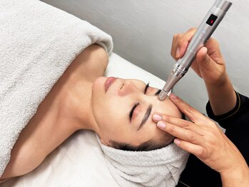 シエル 春日部店(Ciel)の写真/毛穴・皮脂・たるみ毛穴をケアしてハリと透明感を。小じわに働きかけ、むくみ・くすみ改善にも!贅沢時間