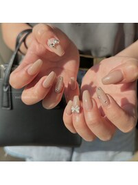 ベージュネイル