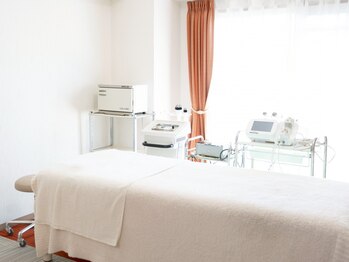 エナジーサロン アカリ(燿)の写真/【健康美】歴10年以上のプロだからできる"痛いけどスッキリする"マッサージが自慢のリピーター続出人気店♪