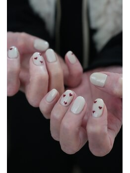 プラス デ ネイル(+ de nail)/オフホワイト×ハート