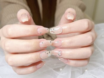 サロン アミリー(Salon Amiely)/アートフリー120分☆持ち込み