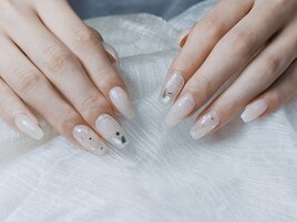 ニュアンスホワイトネイル