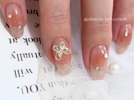 チークネイル＋パーツ類追加♪