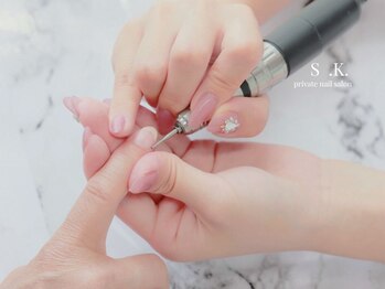 エスケー(s.k.)の写真/【梅田駅徒歩3分】痛んだ爪の最善ケアと美フォルム形成に自信あり!ワシ爪/反り爪/亀裂補強,長さ出し対応★