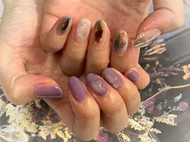 ちぐはぐ　ニュアンスネイル