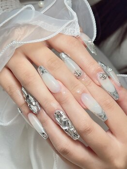 ビジューネイルズ 西川口店(bijou nails)/ガラスフレンチ＋埋め尽くし