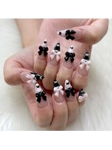 プリュム(Plume)/ピンク×ブラックネイル