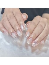 リッシュ トロワ(RICHE trois)/つやつやミラーネイル