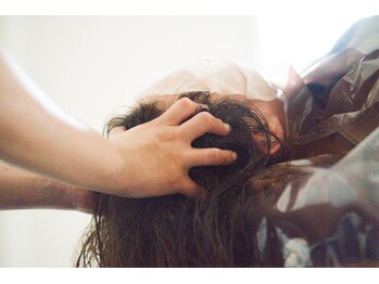 トゥジュール バイ ボウケンフライ(toujours by Bokenfly)/【ヘッドスパ】【頭痛】