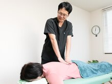 滝ノ水 さか整体院/腰部への指圧！