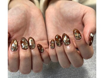 サララ(SALALA)/デザインネイル♪