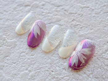 カトルナフ(quatre fois neuf)/手描き桜のオーロラアートネイル