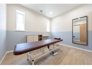 すまいる整体院 西新井店/個室のプライベート空間