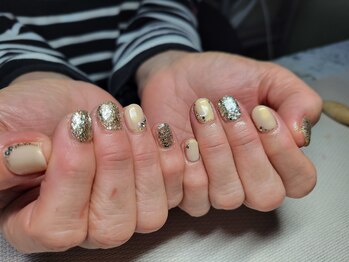 しとやかネイル