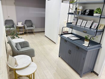 アイサロンフェア 横浜(eyesalon Fair)/ウェイティングスペース【横浜】