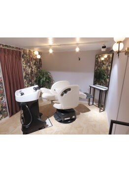 駅から徒歩５分のサロン